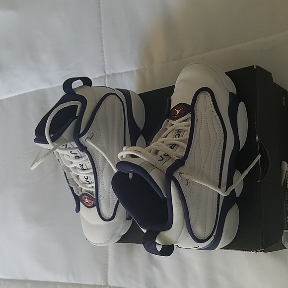 Kids Jordan Pro Strong Navy and White - Picture 4 of 5